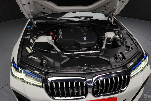 2022 BMW 5 серии с пробегом 41 932 км