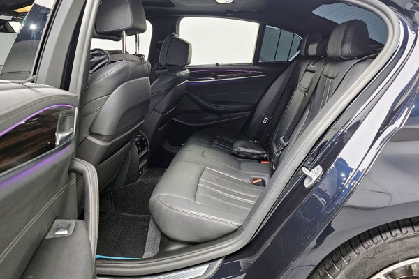 2022 BMW 5 серии с пробегом 54 536 км