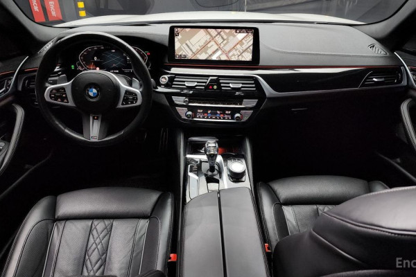 2022 BMW 5 серии с пробегом 41 932 км