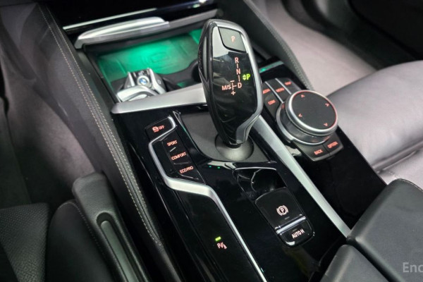 2022 BMW 5 серии с пробегом 44 056 км