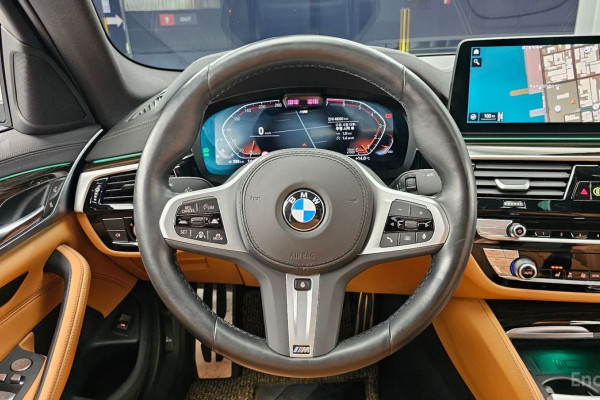 2022 BMW 5 серии с пробегом 48 000 км