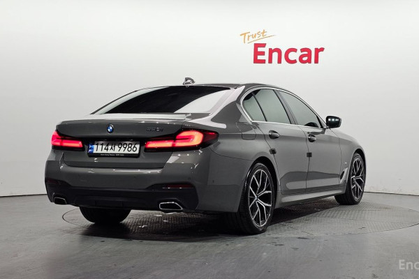 2022 BMW 5 серии с пробегом 49 401 км