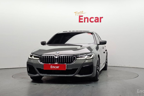 2022 BMW 5 серии с пробегом 49 401 км