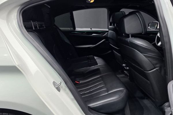 2022 BMW 5 серии с пробегом 44 056 км