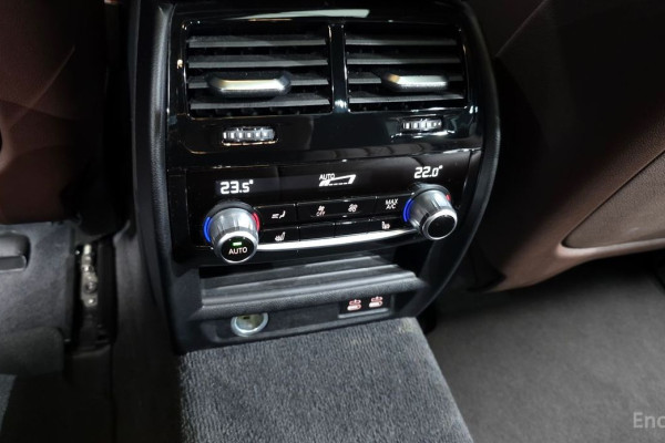 2022 BMW 5 серии с пробегом 39 877 км