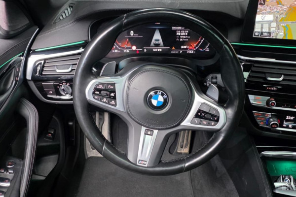 2022 BMW 5 серии с пробегом 44 056 км