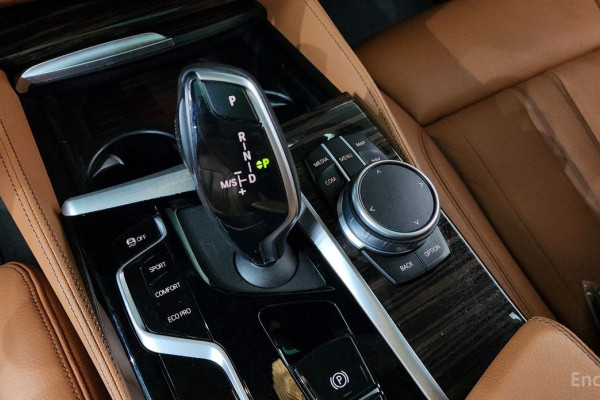 2022 BMW 5 серии с пробегом 82 757 км