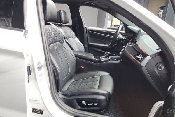 2022 BMW 5 серии с пробегом 41 932 км