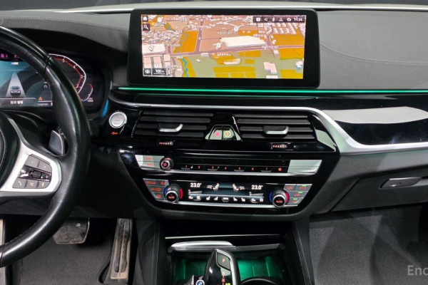 2022 BMW 5 серии с пробегом 44 056 км