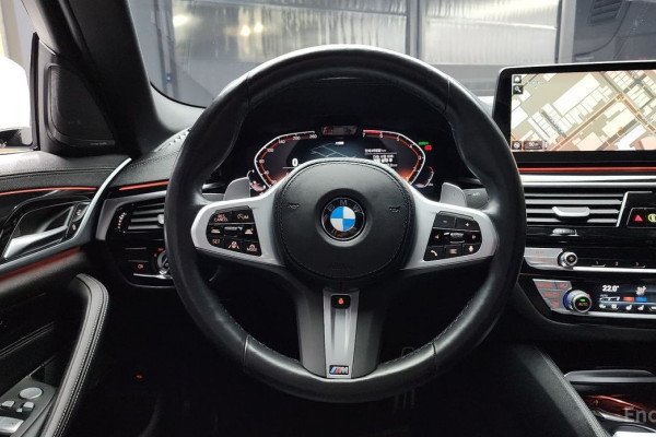 2022 BMW 5 серии с пробегом 41 932 км