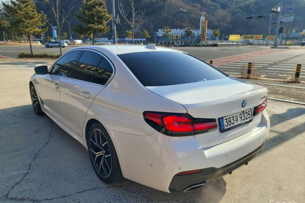 2022 BMW 5 серии с пробегом 66 550 км