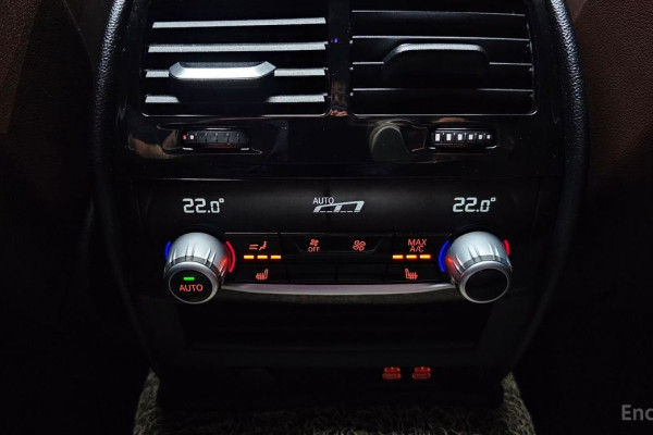 2022 BMW 5 серии с пробегом 70 801 км