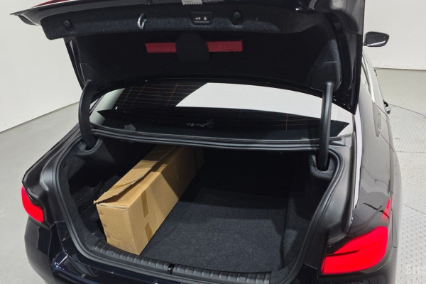 2022 BMW 5 серии с пробегом 54 536 км