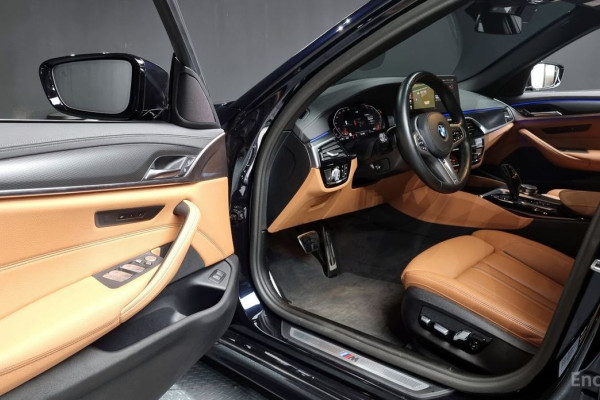 2022 BMW 5 серии с пробегом 60 872 км