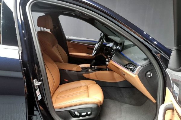 2022 BMW 5 серии с пробегом 60 872 км