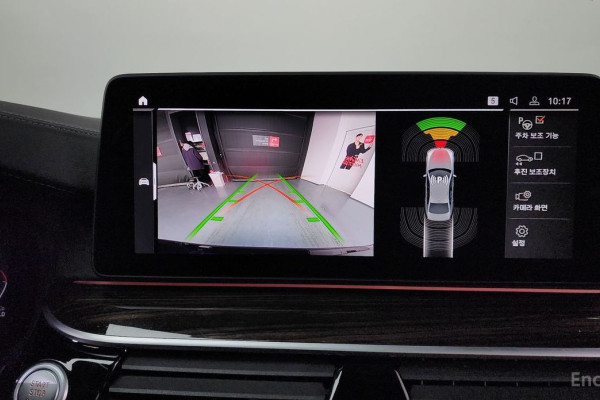 2022 BMW 5 серии с пробегом 82 757 км