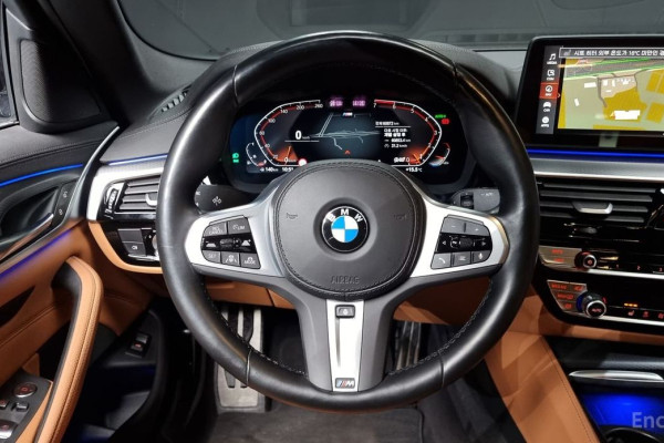 2022 BMW 5 серии с пробегом 60 872 км