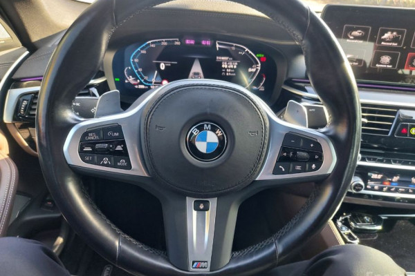 2022 BMW 5 серии с пробегом 66 550 км