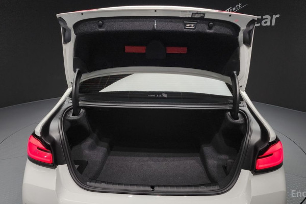 2022 BMW 5 серии с пробегом 41 932 км