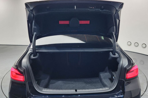 2022 BMW 5 серии с пробегом 82 757 км