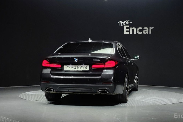 2022 BMW 5 серии с пробегом 52 944 км