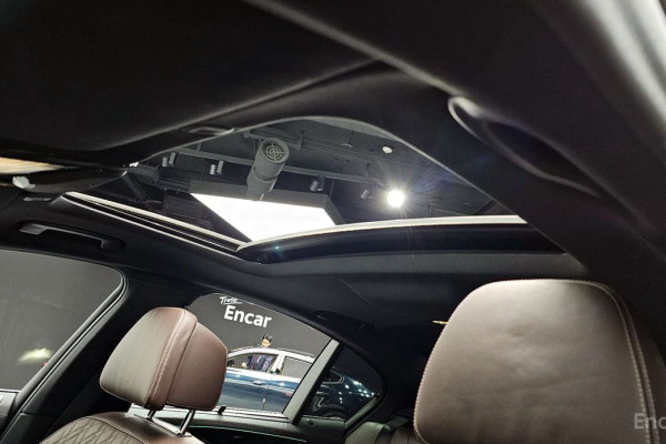 2022 BMW 5 серии с пробегом 49 401 км