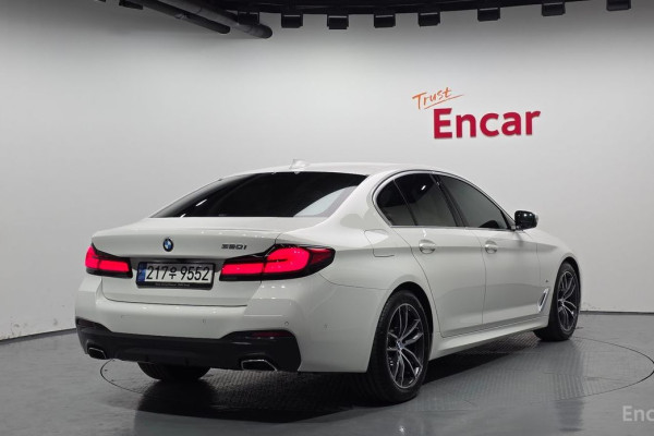 2022 BMW 5 серии с пробегом 54 085 км