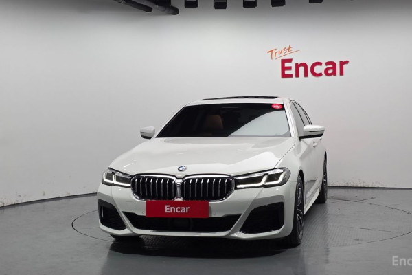 2022 BMW 5 серии с пробегом 54 085 км