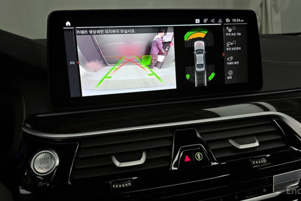 2022 BMW 5 серии с пробегом 49 723 км