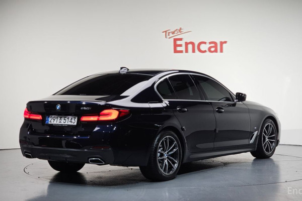 2022 BMW 5 серии с пробегом 42 906 км