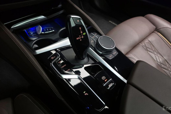 2022 BMW 5 серии с пробегом 40 080 км