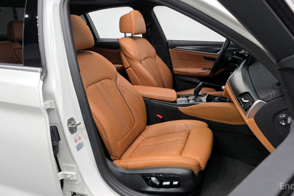 2022 BMW 5 серии с пробегом 54 085 км