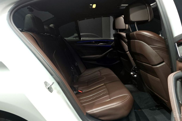 2022 BMW 5 серии с пробегом 40 080 км