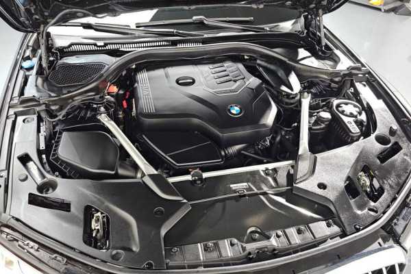 2022 BMW 5 серии с пробегом 42 906 км