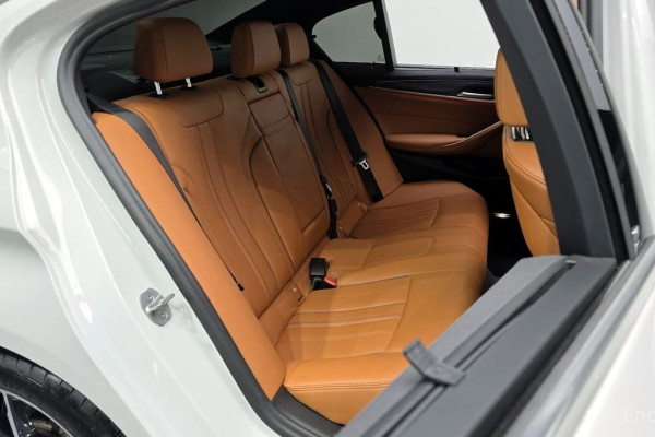 2022 BMW 5 серии с пробегом 54 085 км