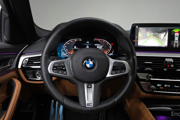 2022 BMW 5 серии с пробегом 21 459 км