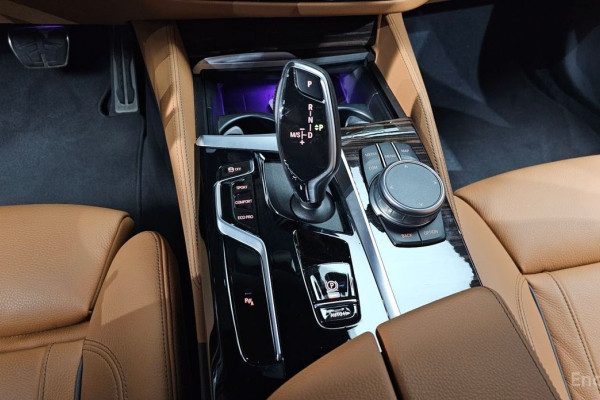 2022 BMW 5 серии с пробегом 42 906 км