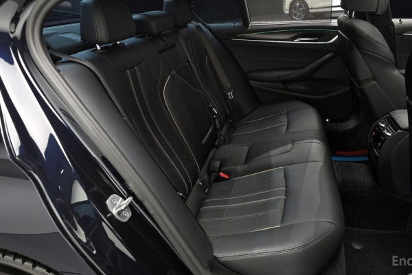 2022 BMW 5 серии с пробегом 41 014 км