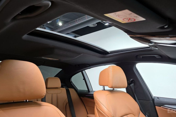 2022 BMW 5 серии с пробегом 54 085 км