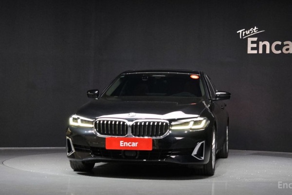 2022 BMW 5 серии с пробегом 26 882 км