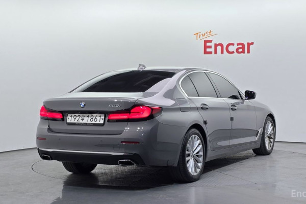 2022 BMW 5 серии с пробегом 55 929 км