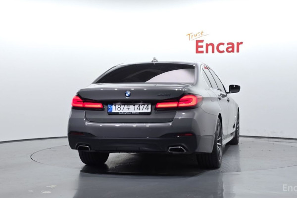 2022 BMW 5 серии с пробегом 26 220 км