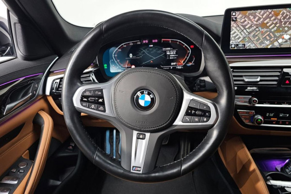 2022 BMW 5 серии с пробегом 42 906 км