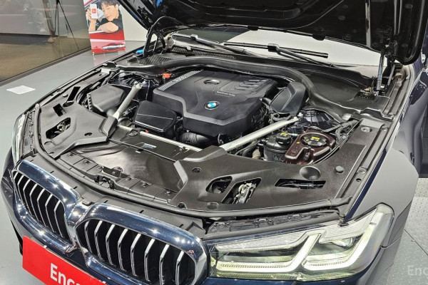 2022 BMW 5 серии с пробегом 49 708 км