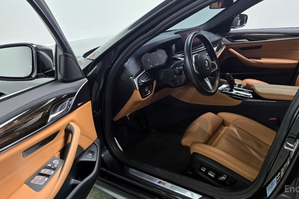 2022 BMW 5 серии с пробегом 49 781 км