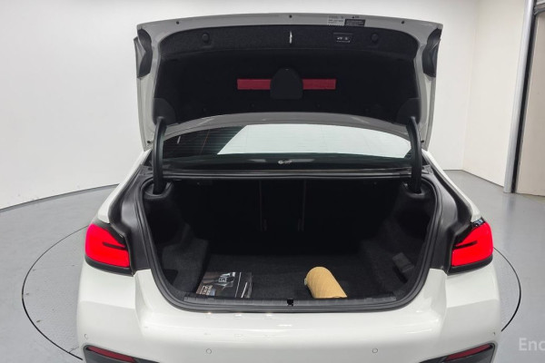 2022 BMW 5 серии с пробегом 54 085 км