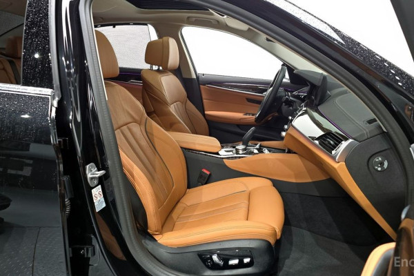 2022 BMW 5 серии с пробегом 26 981 км