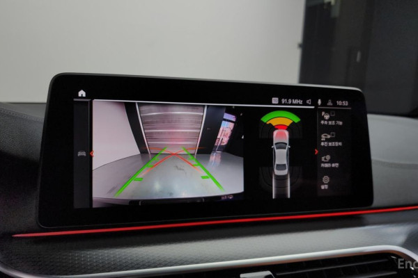 2022 BMW 5 серии с пробегом 50 372 км