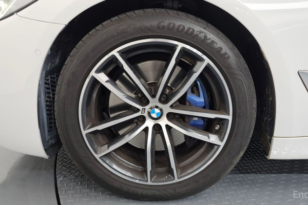 2022 BMW 5 серии с пробегом 39 779 км