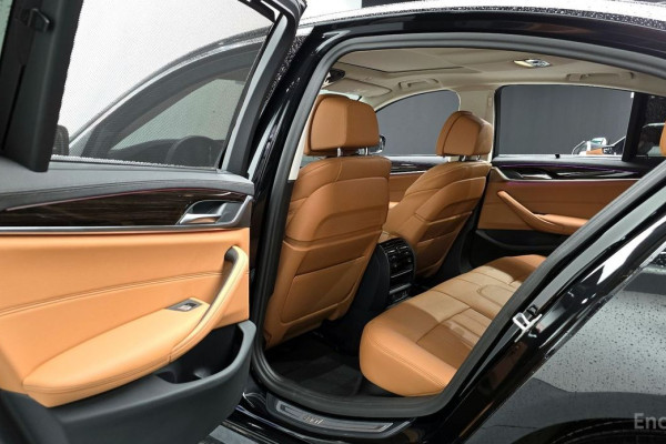 2022 BMW 5 серии с пробегом 26 981 км